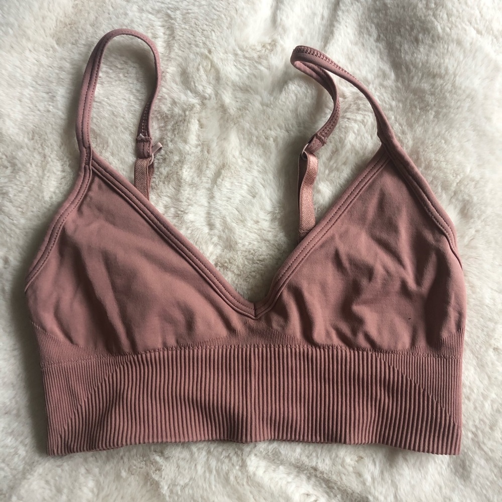 Lulu lemon sports bra